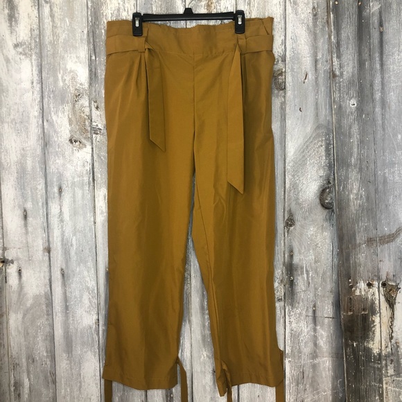 Paperbag jogger pants - Picture 2 of 5